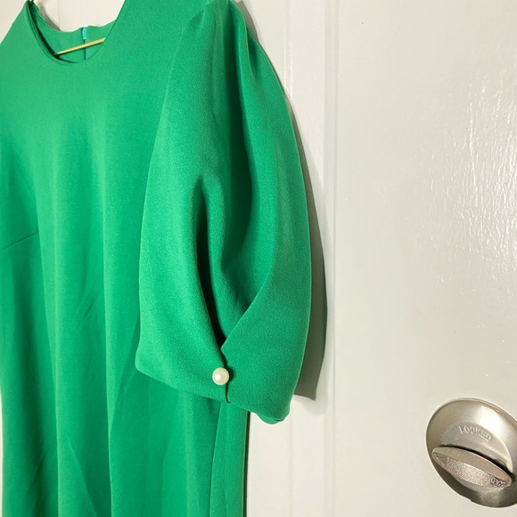 Dress - Picture 3 of 4